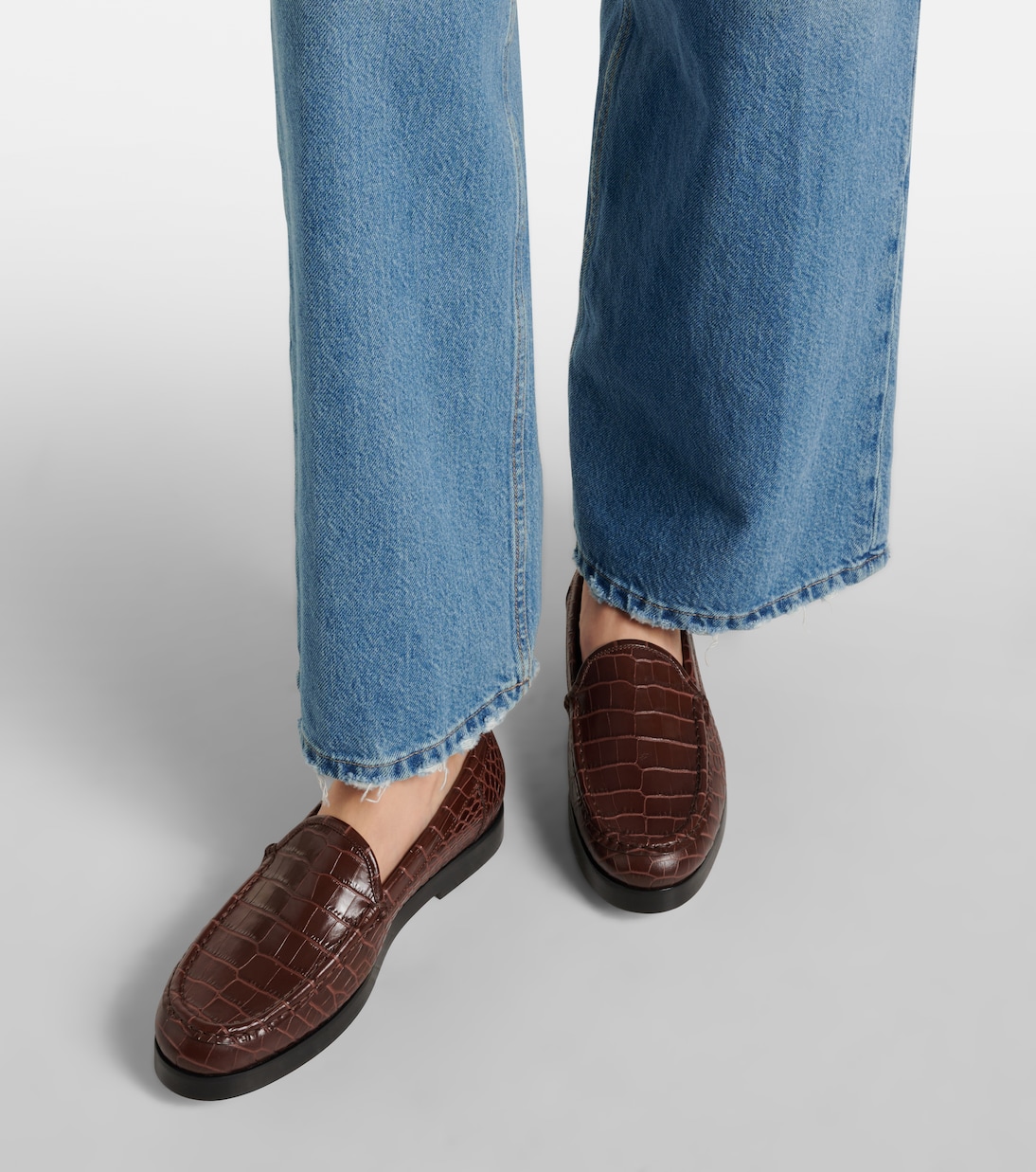 Dinelio croc-effect leather loafers | Manolo Blahnik