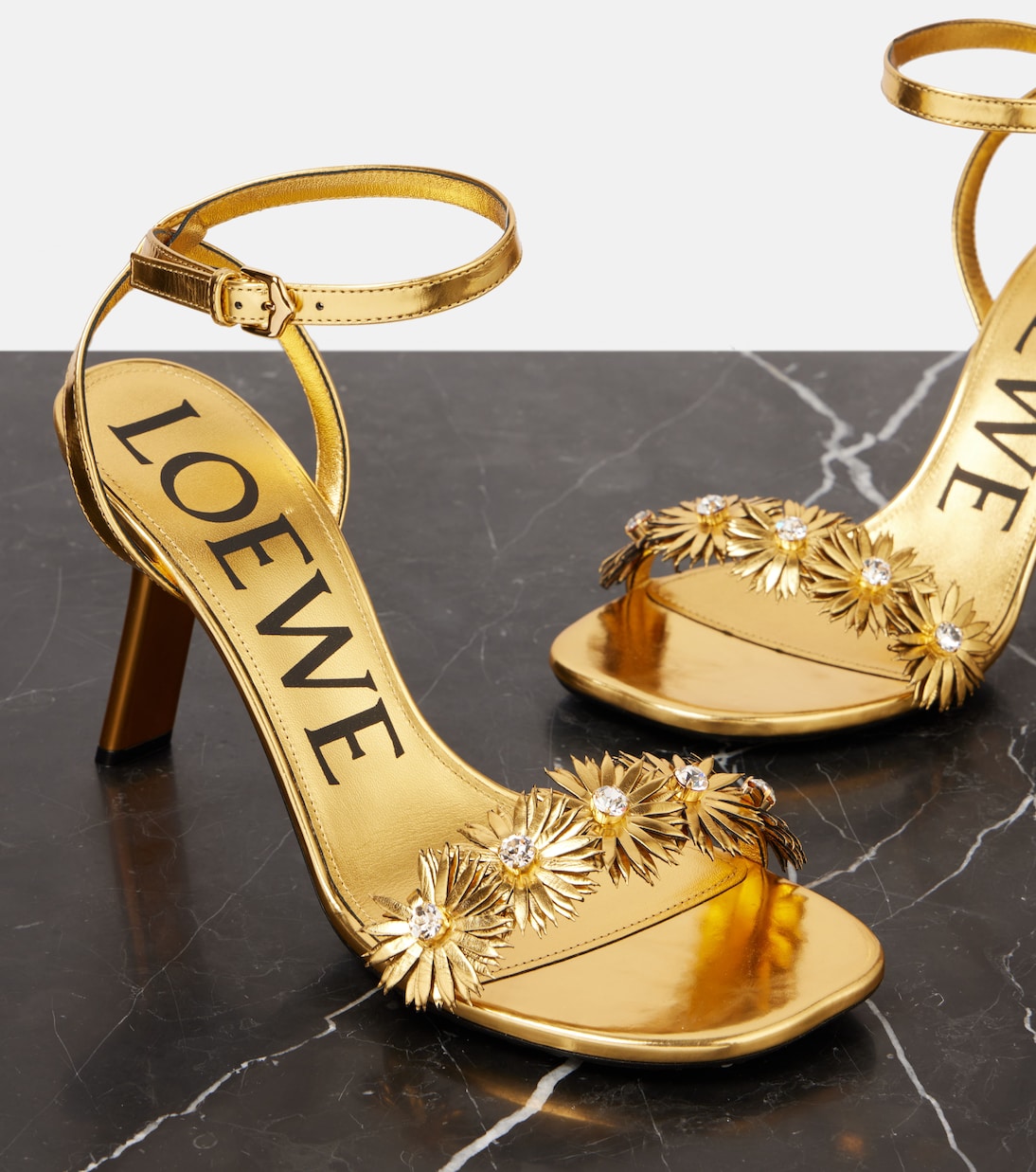 Paula's Ibiza Sandalen Petal aus Leder | Loewe