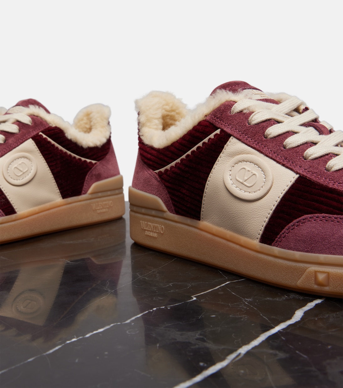 Baskets Upvillage en daim et velours côtelé | Valentino Garavani