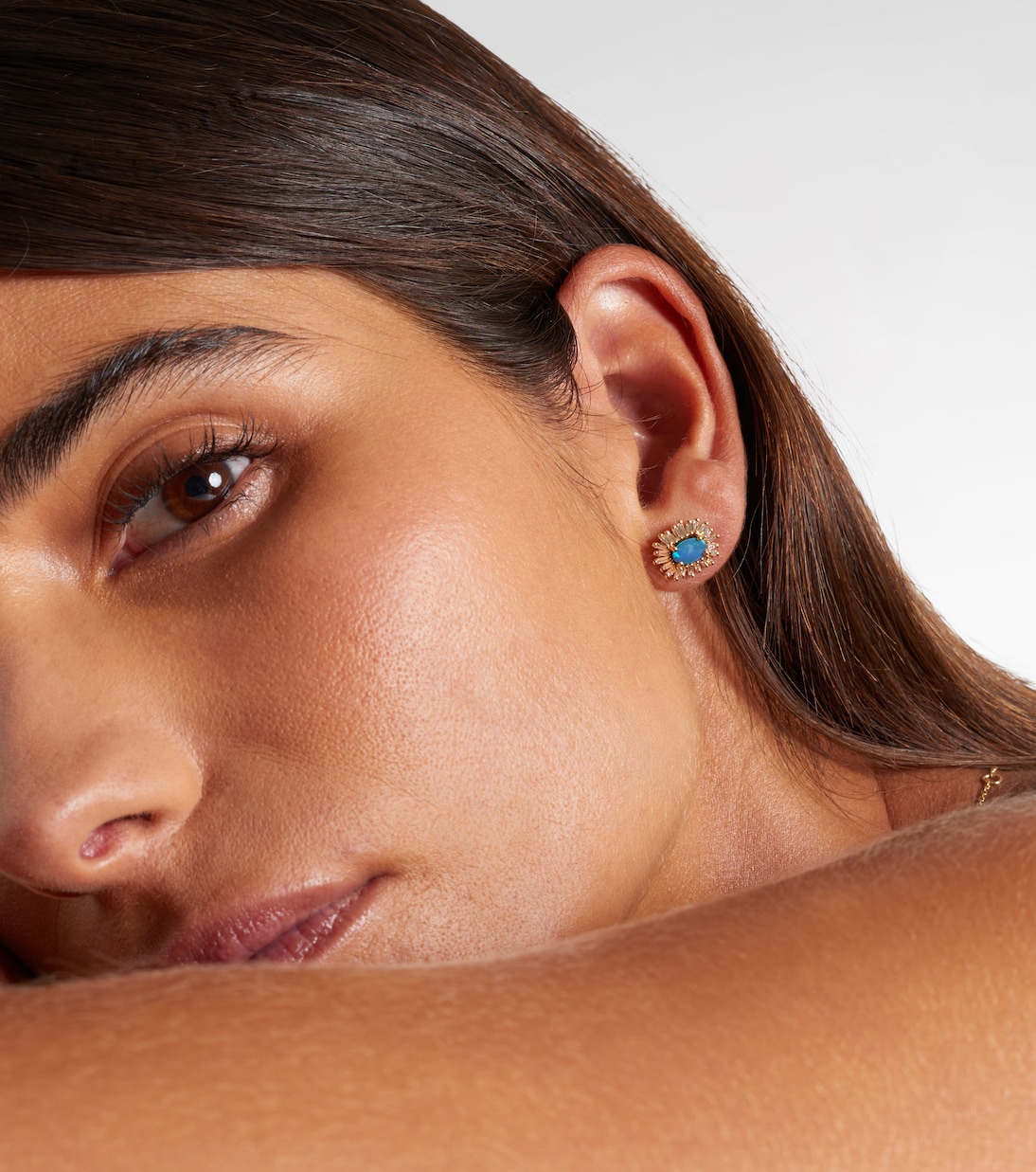 Flower Burst 18kt gold earrings with opal and diamonds | Suzanne Kalan
