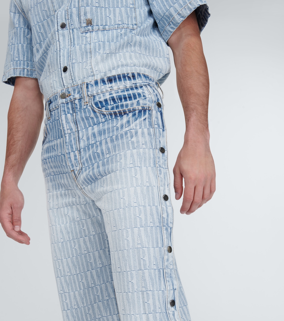 Pantalones denim en jacquard con logo | Amiri