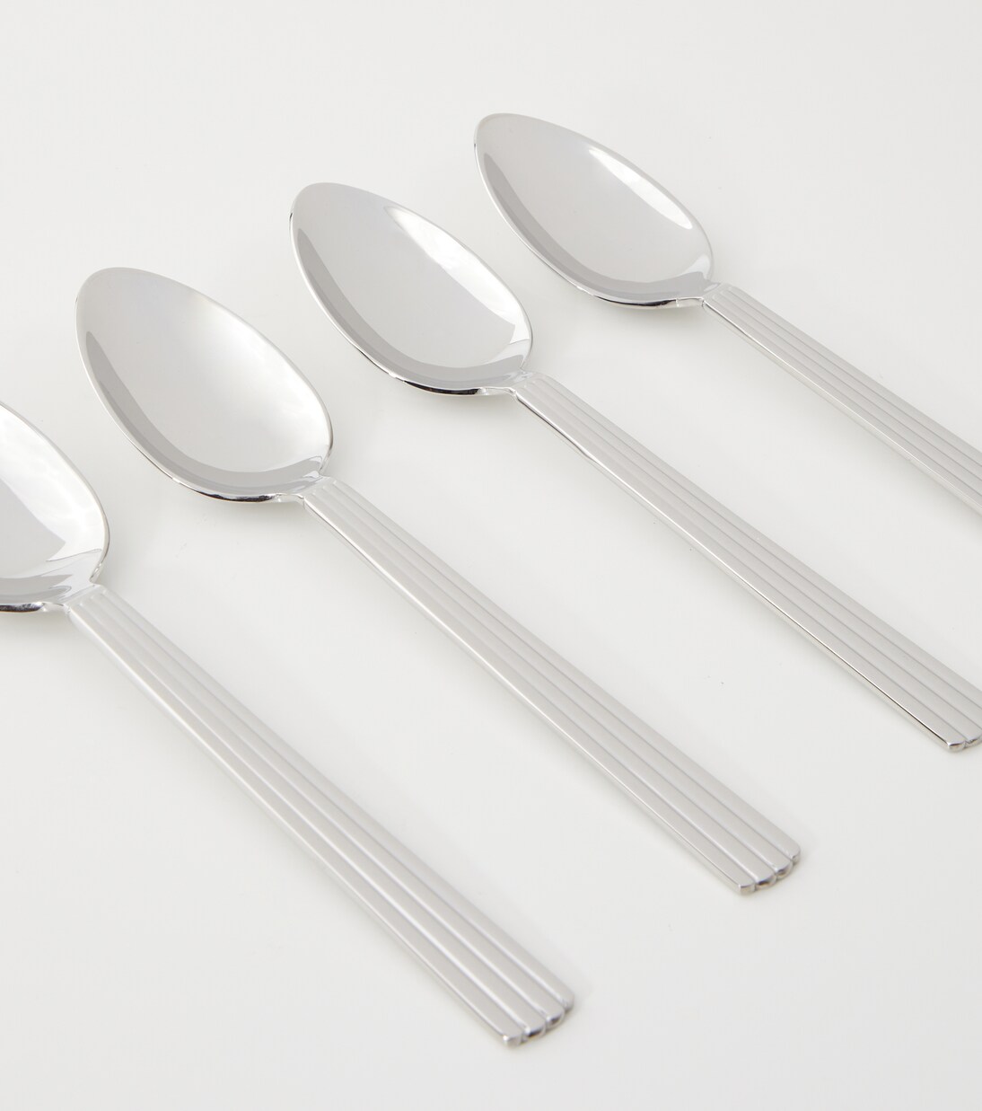 Besteckset Bernadotte by Sigvard Bernadotte, 16-teilig | Georg Jensen