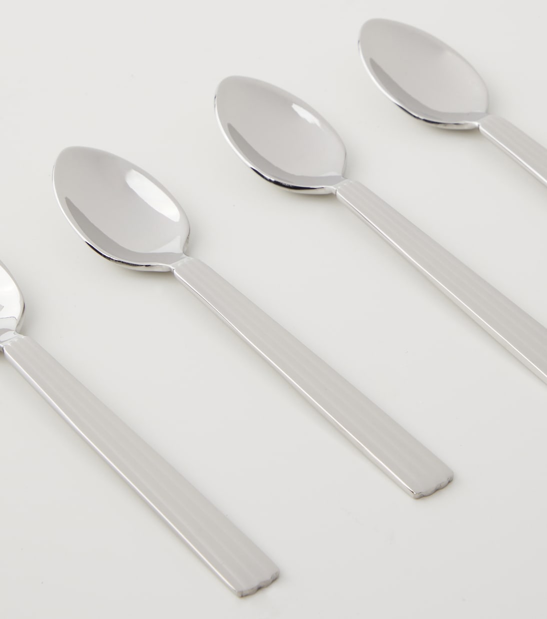 Besteckset Bernadotte by Sigvard Bernadotte, 16-teilig | Georg Jensen