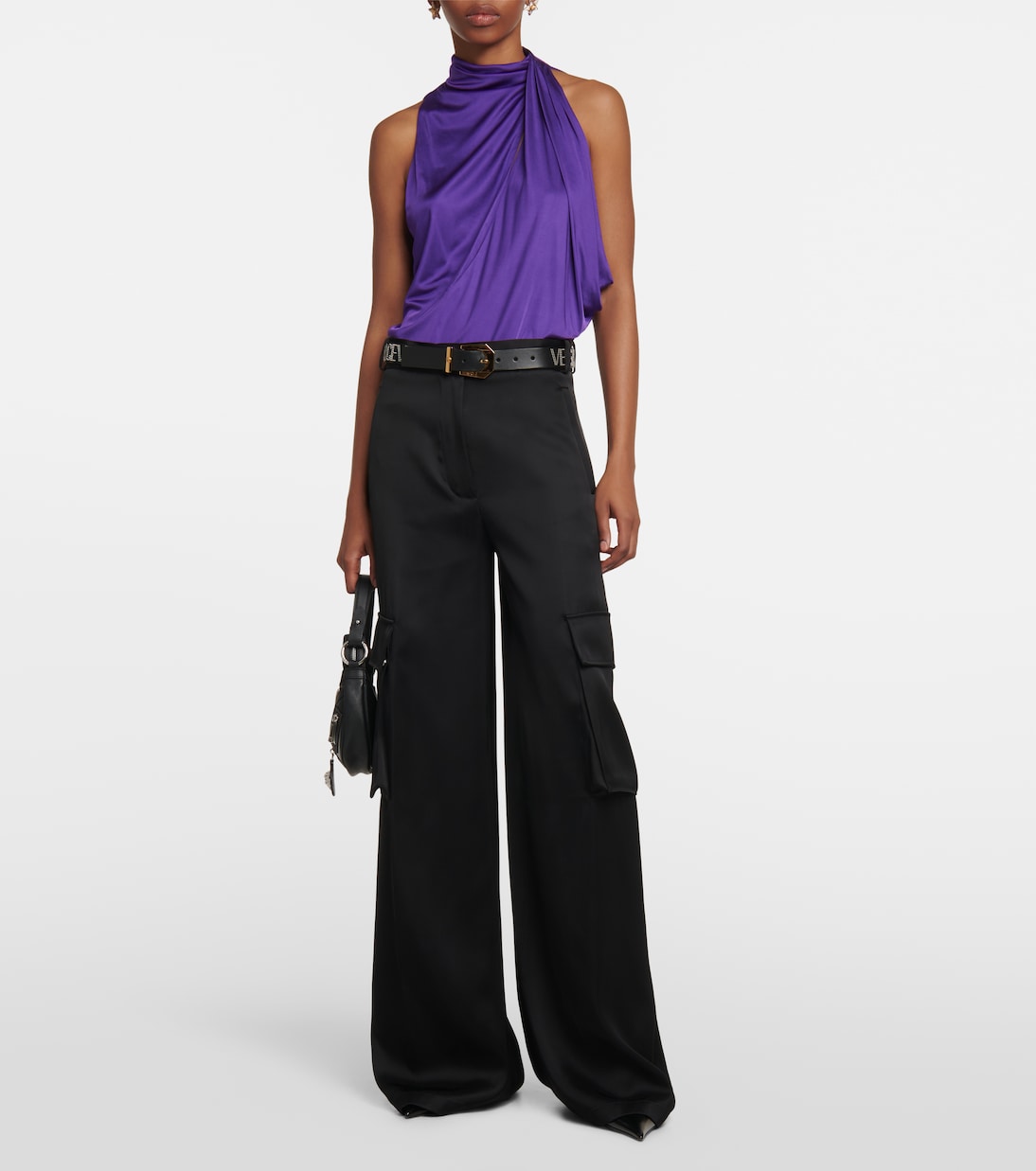 Pantalon cargo à taille haute en satin | Versace