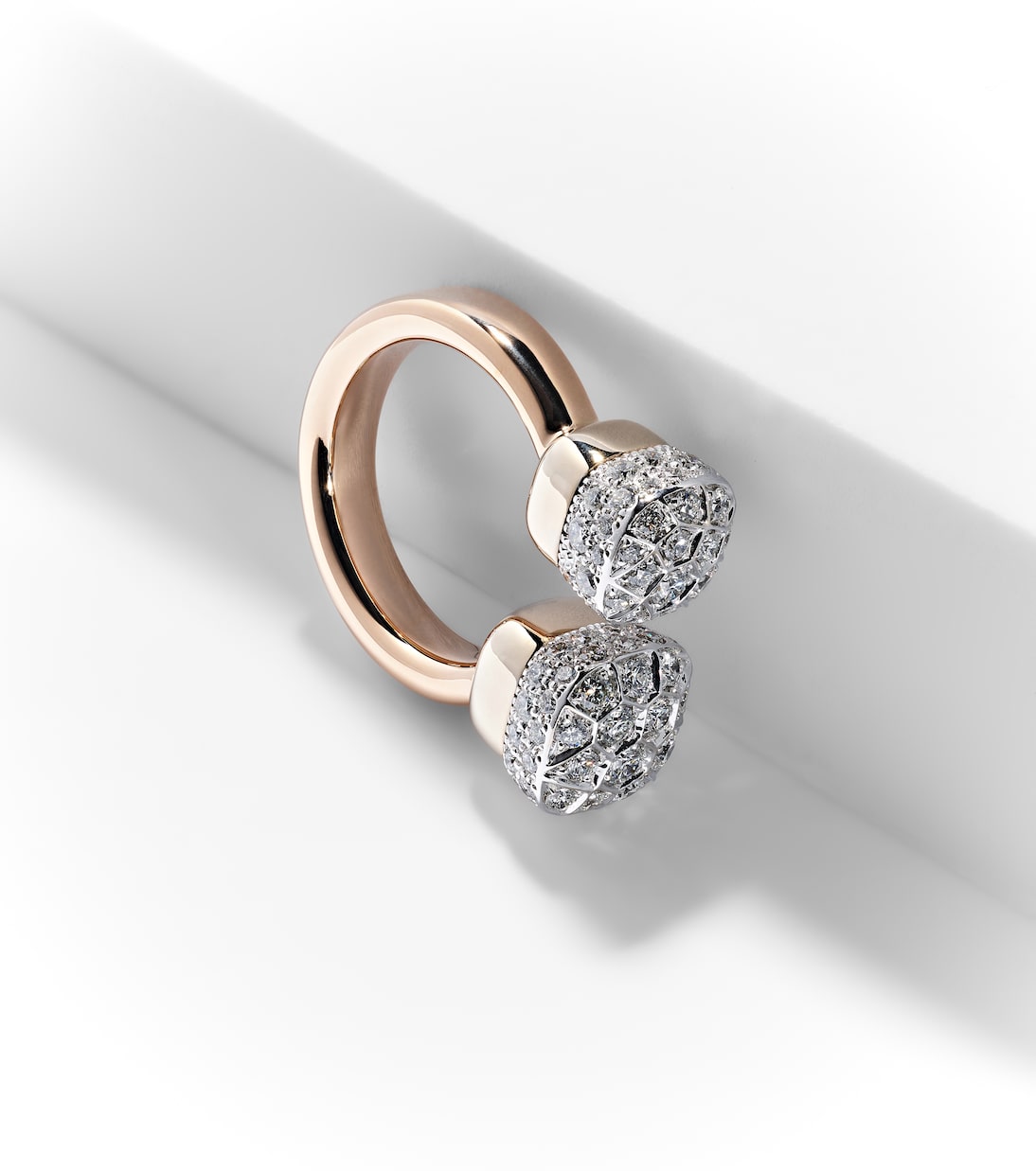 Bague Nudo en or blanc et rose 18 ct et diamants | Pomellato