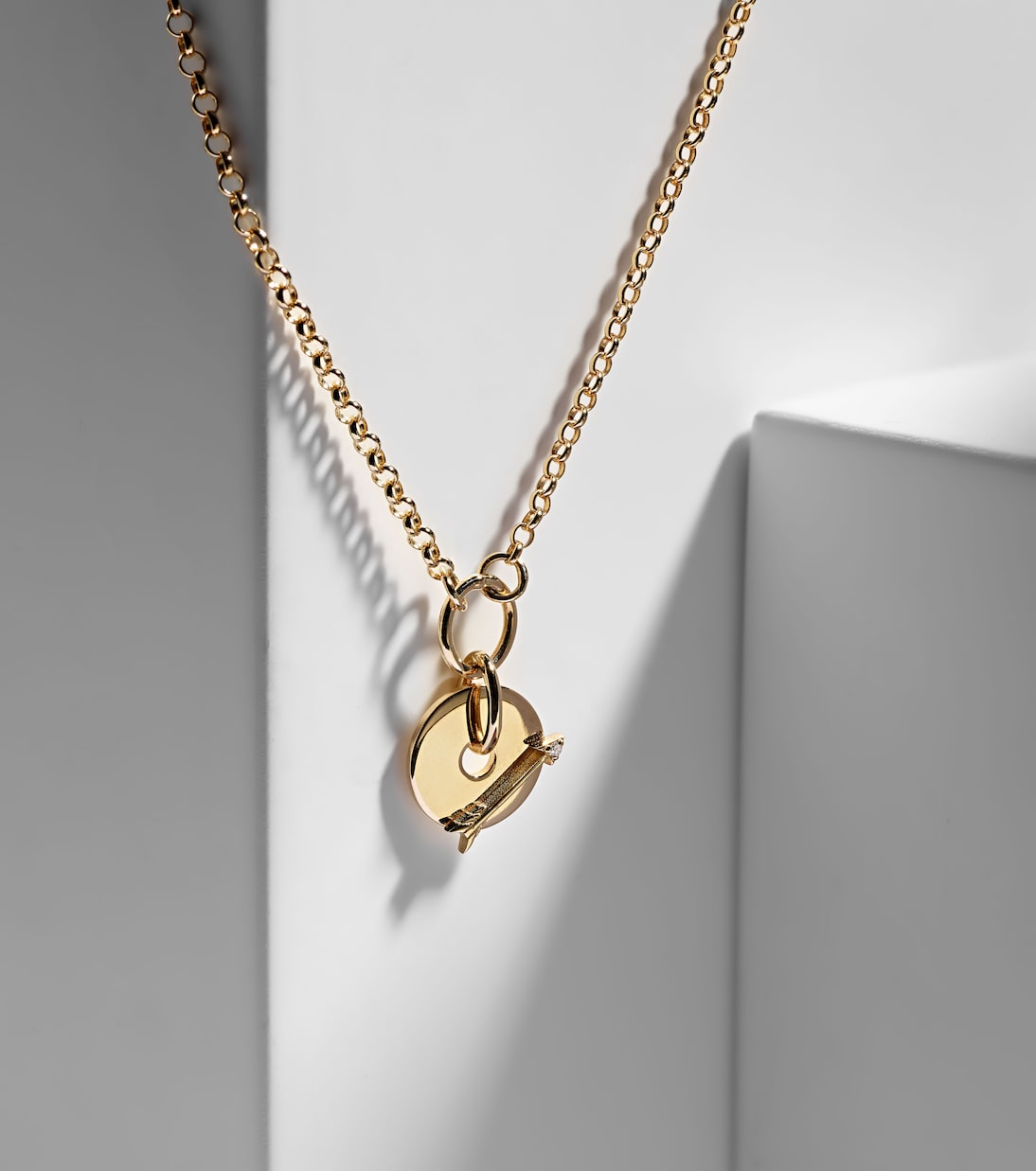 Collana a catena Arrow in oro 18kt con diamanti | FoundRae