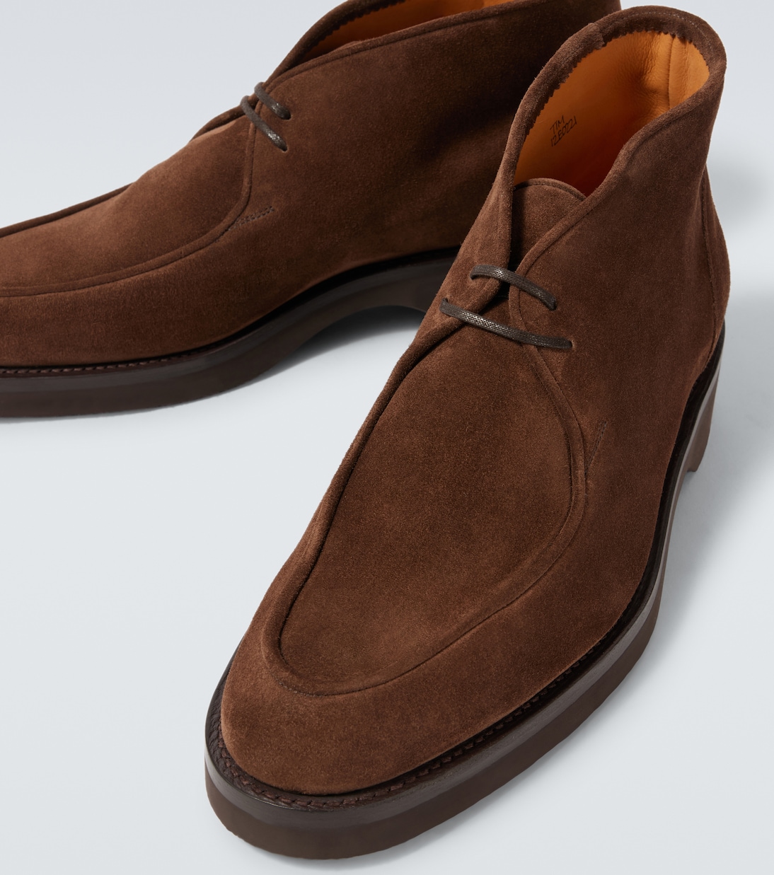 Bottines Chukka Tim en daim | John Lobb