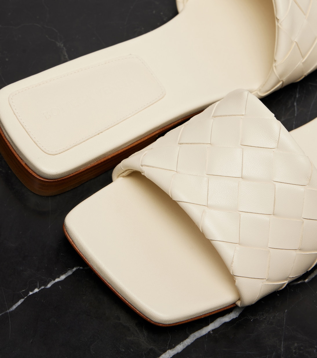 Parco Intrecciato leather slides | Bottega Veneta