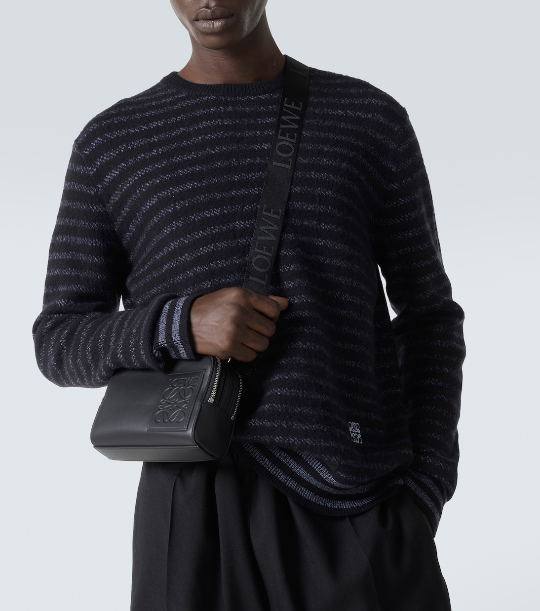 Schultertasche Anagram Mini aus Leder | Loewe