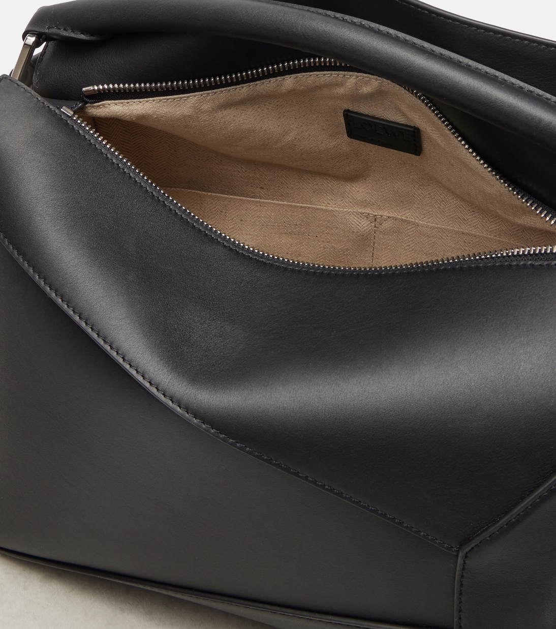 Puzzle Edge Medium leather tote bag | Loewe