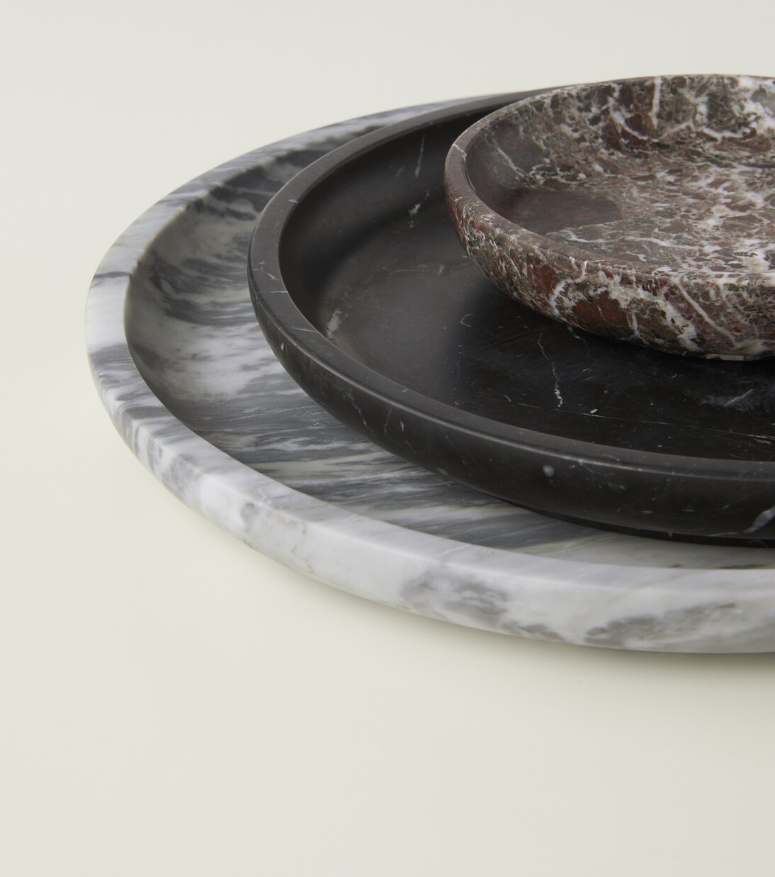 x Sunnei set of 3 marble plates | Bloc Studios