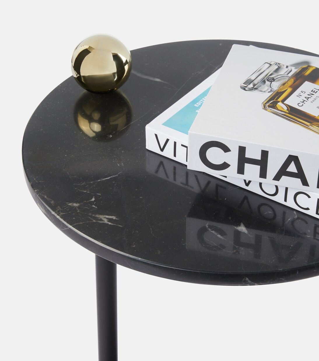 Castellum side table | AYTM