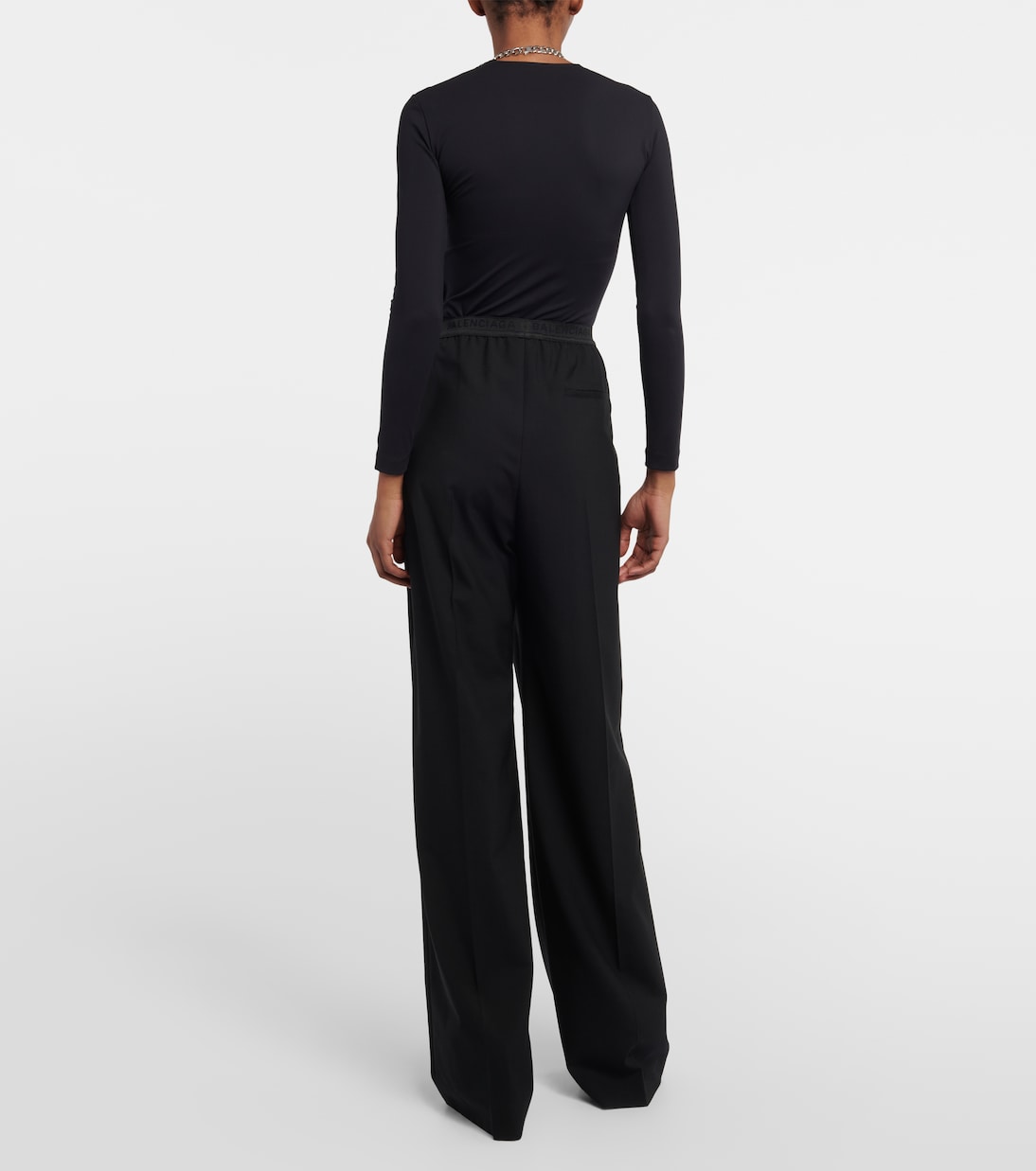 Pantalones Balenciaga de corte amplio y tiro medio en lana para jóvenes modernos