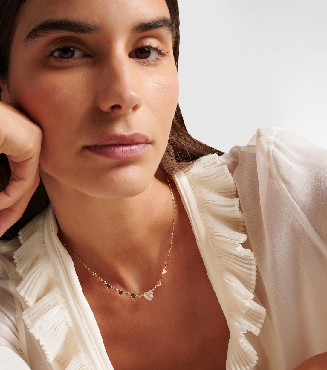 Collana in oro 14kt ROXANNE con diamanti e zaffiri per uno stile giovane e raffinato
