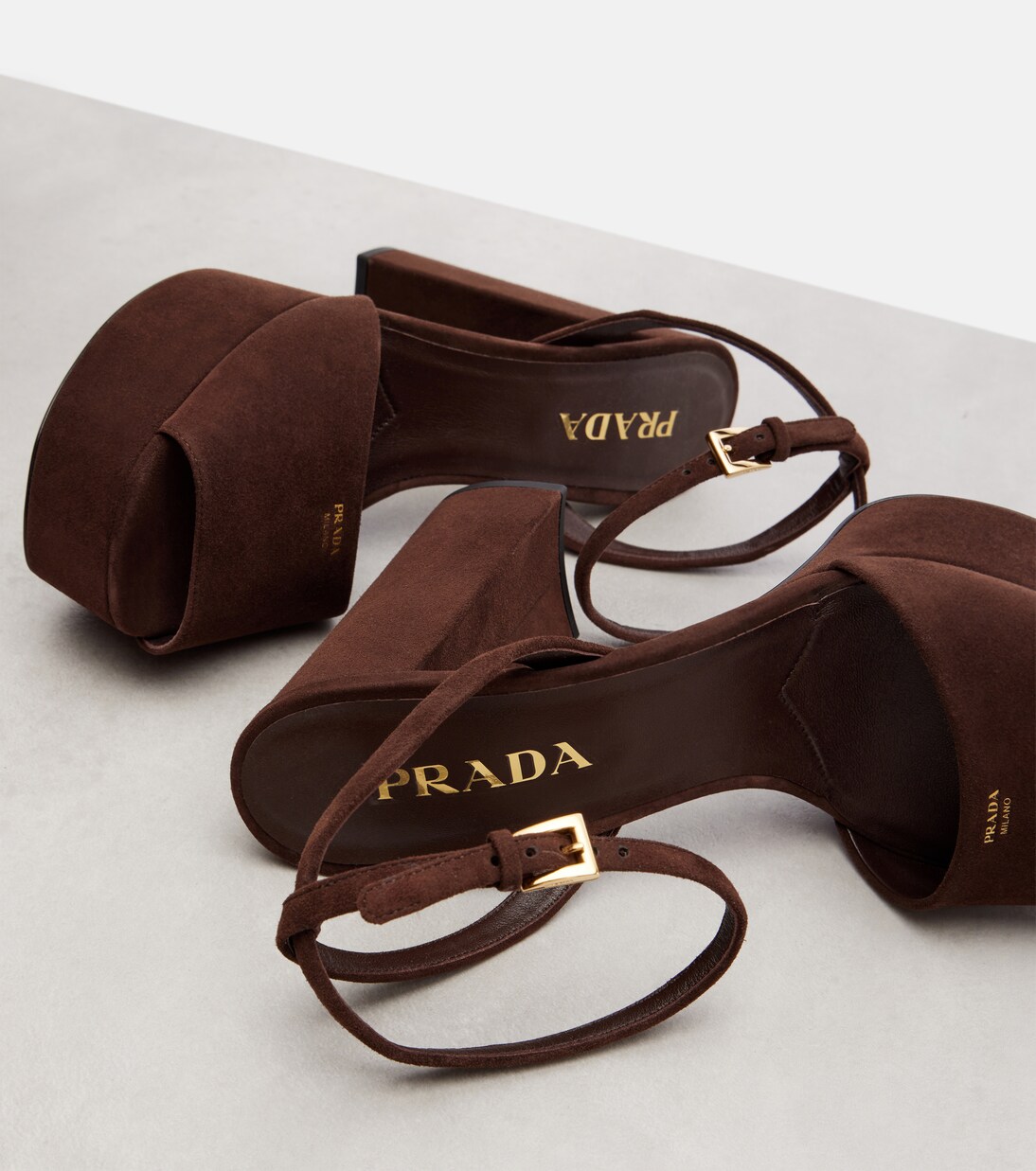 115 스웨이드 플랫폼 샌들 | Prada