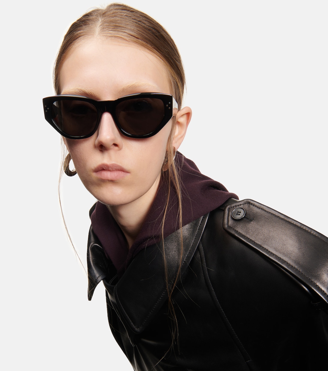 Occhiali da sole CELINE stile cat-eye per un look giovane e trendy