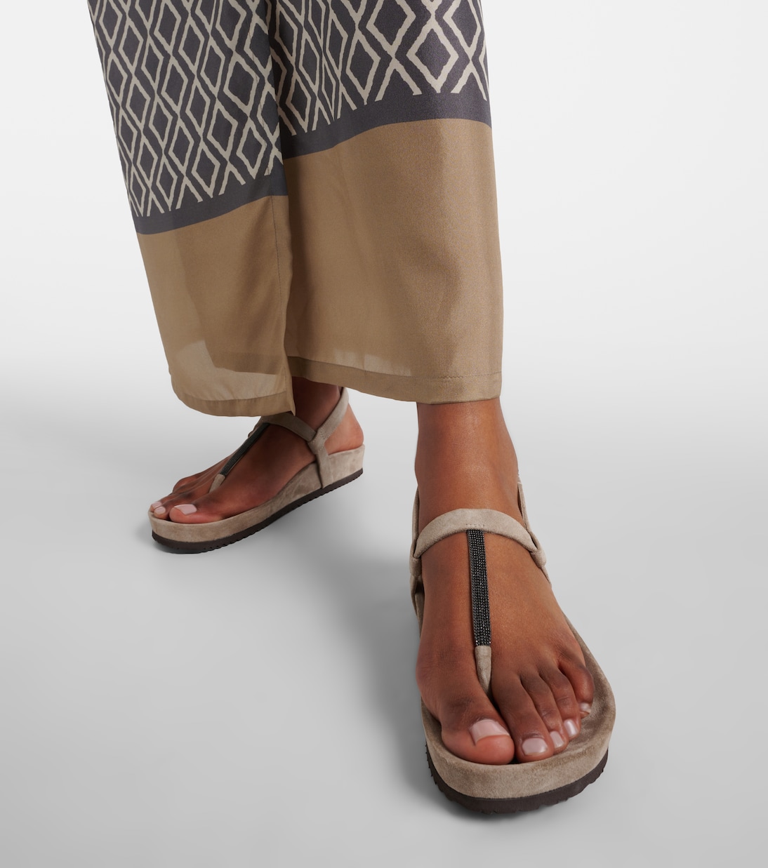 Sandali infradito in suede con monili | Brunello Cucinelli