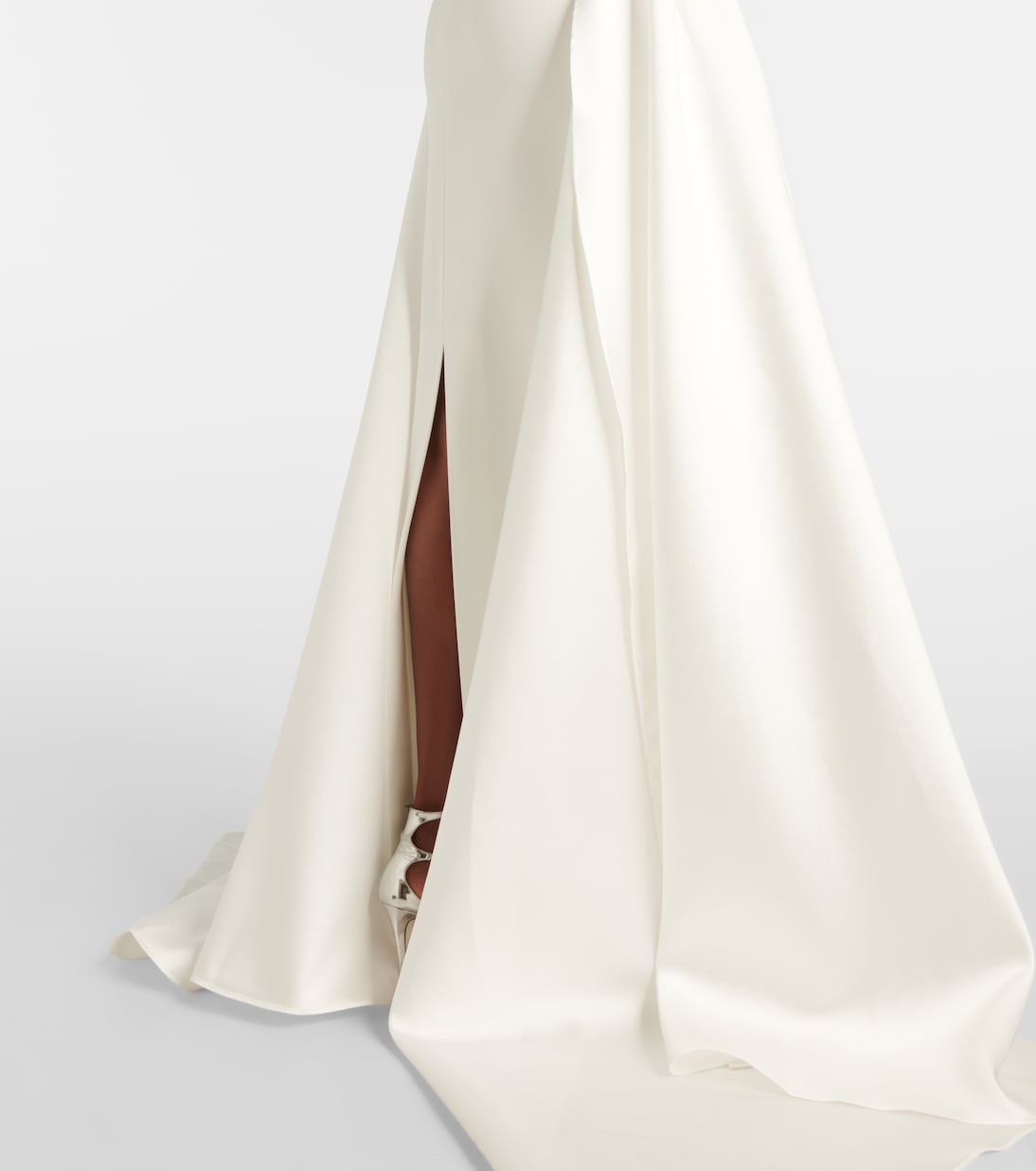 Robe Rumi aus Twill und Crêpe | Solace London