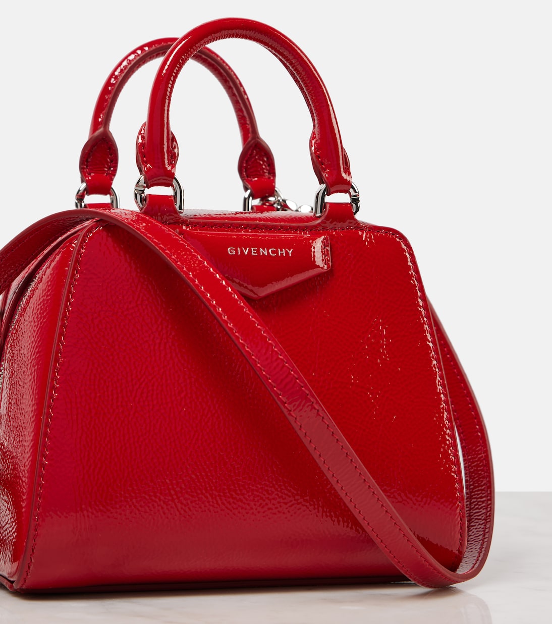 Tote Antigona Cube Nano aus Lackleder | Givenchy