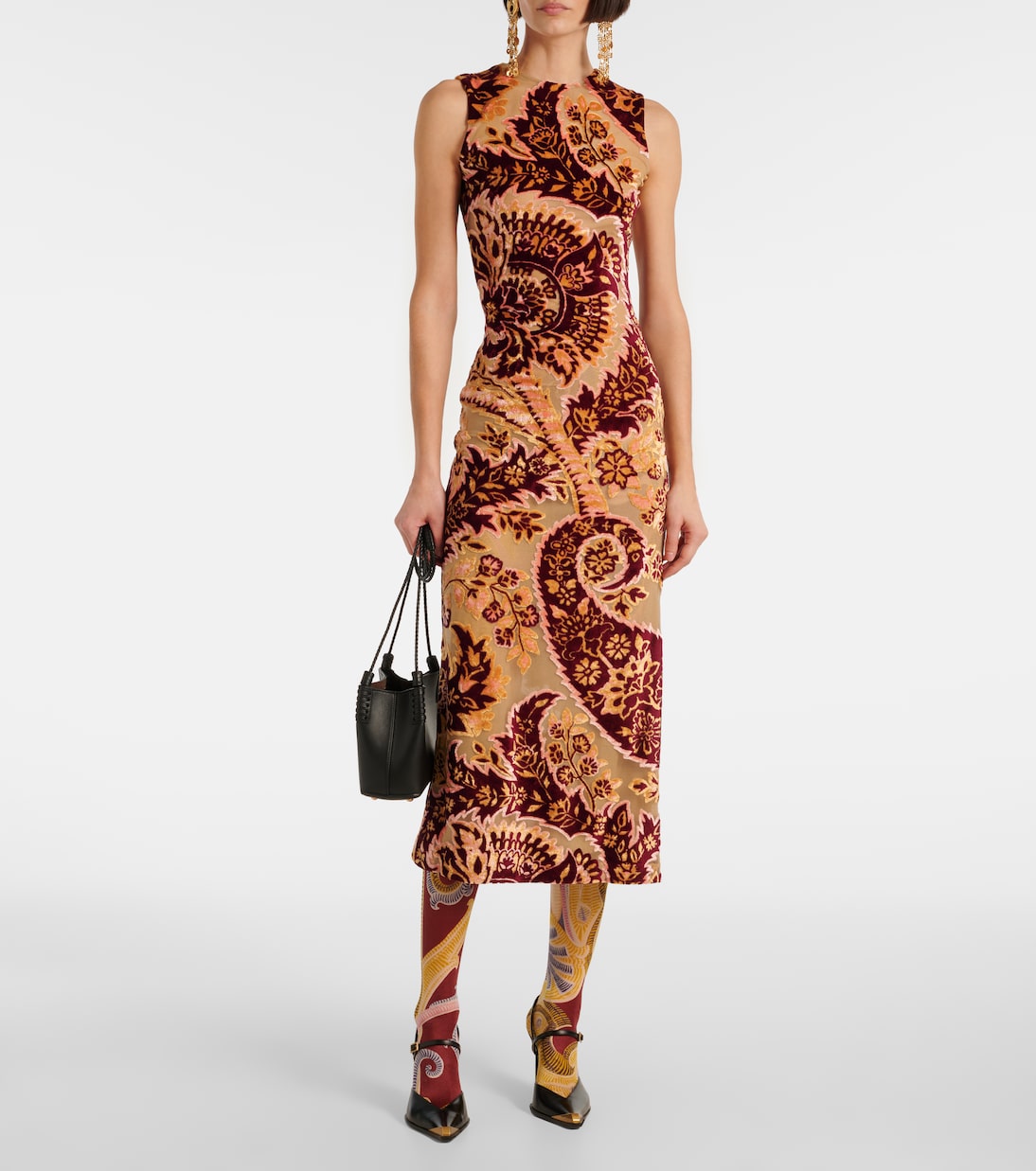 Calze di Satin Luxe con Stampa Paisley: Collaborazione Esclusiva WOLFORD x Etro per Giovani Stilisti