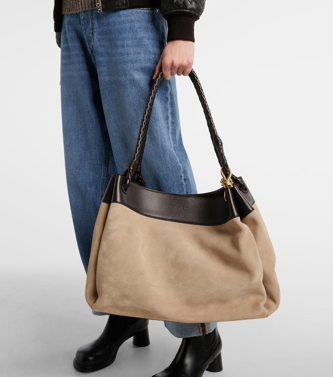 Borsa a spalla Parachute Knot Maxi in suede | Bottega Veneta