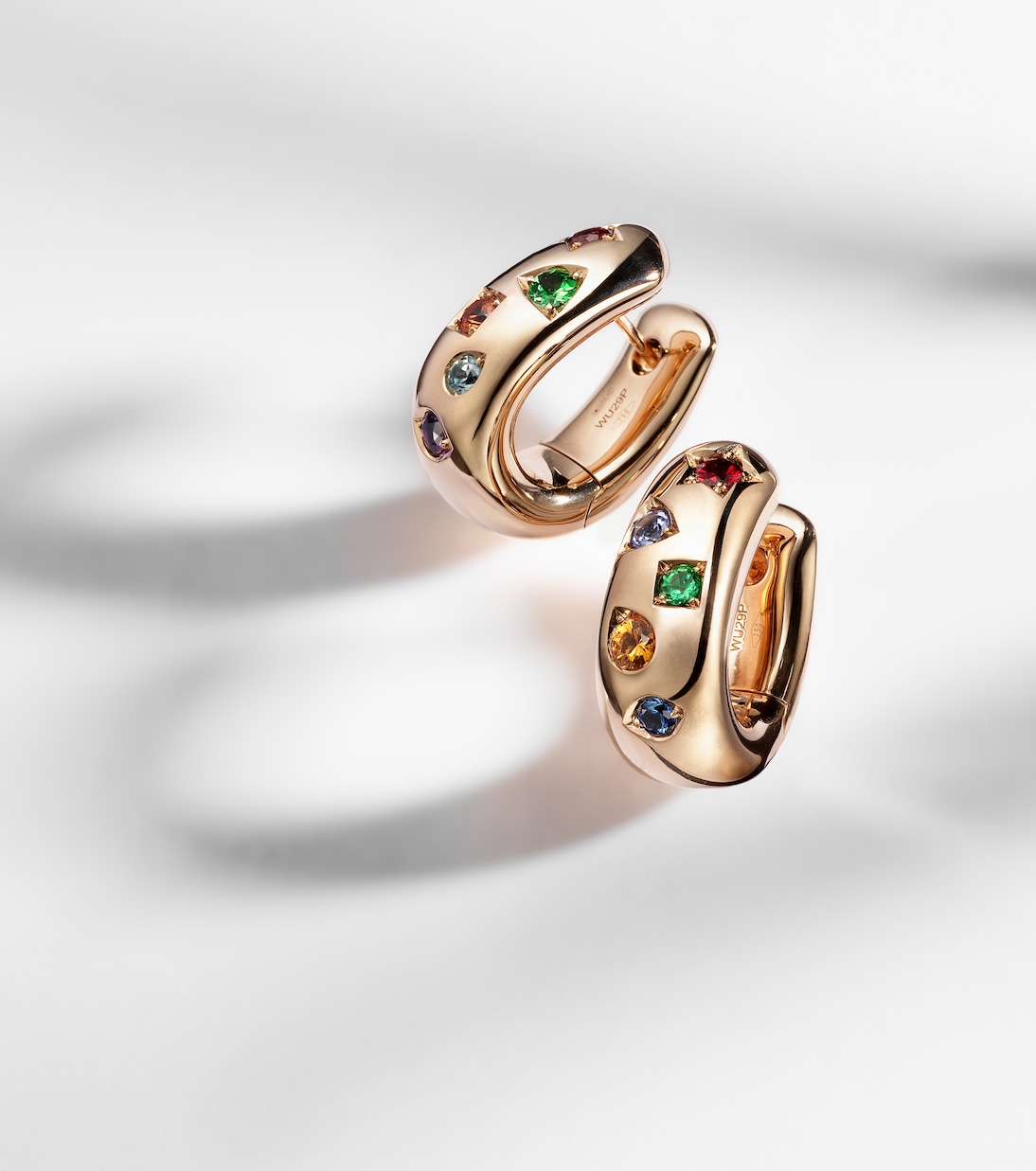 Iconica 18k rose gold hoop earrings with gemstones  | Pomellato