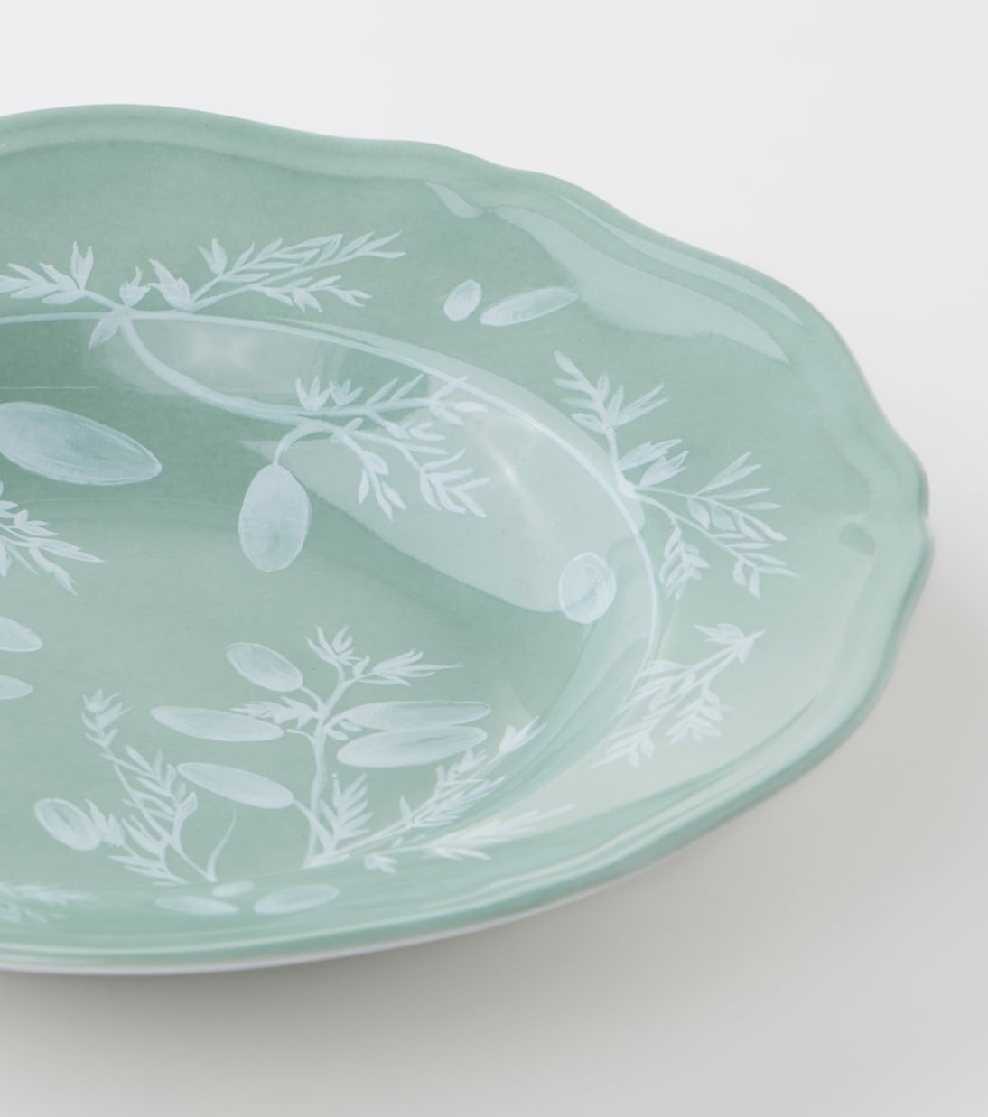 Floral porcelain soup plate by Ginori 1735 | Cabana