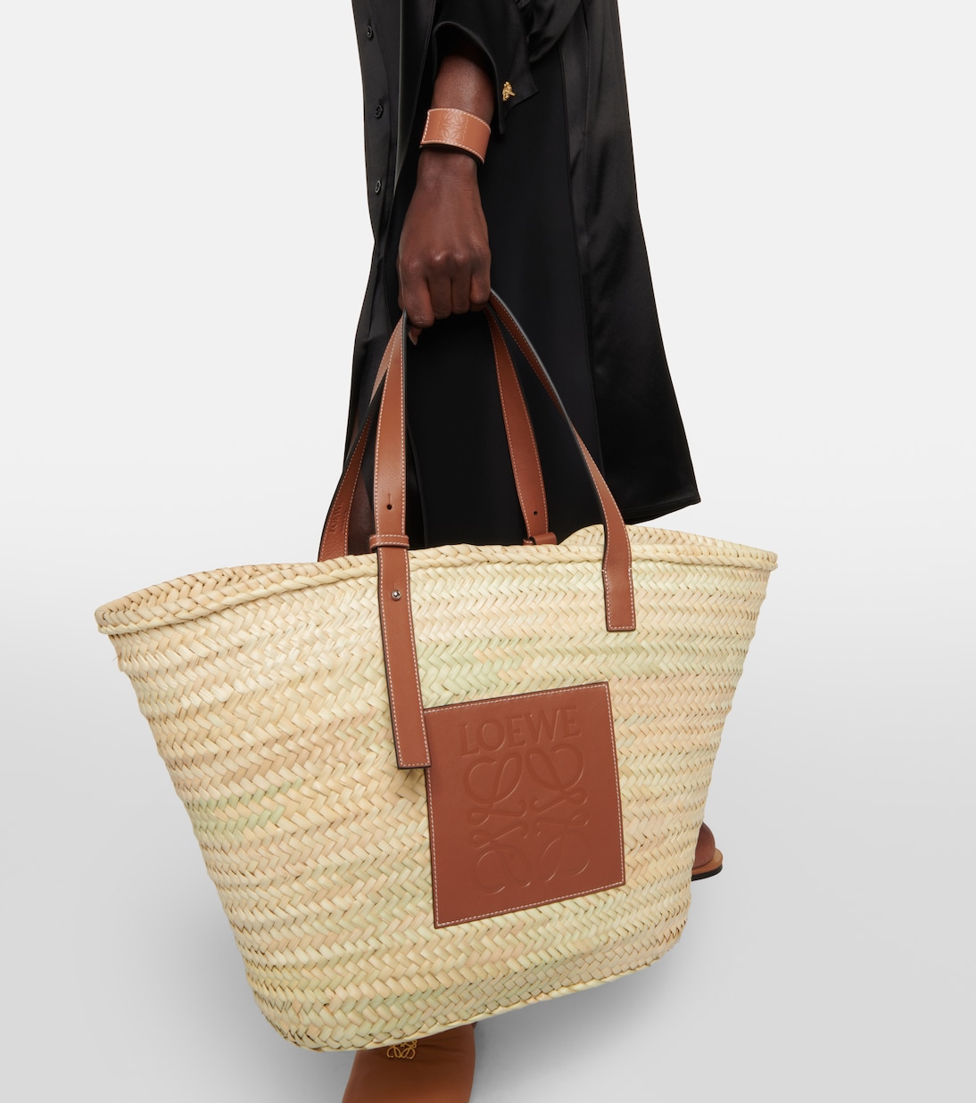 Large leather trimmed basket tote in beige Loewe Mytheresa