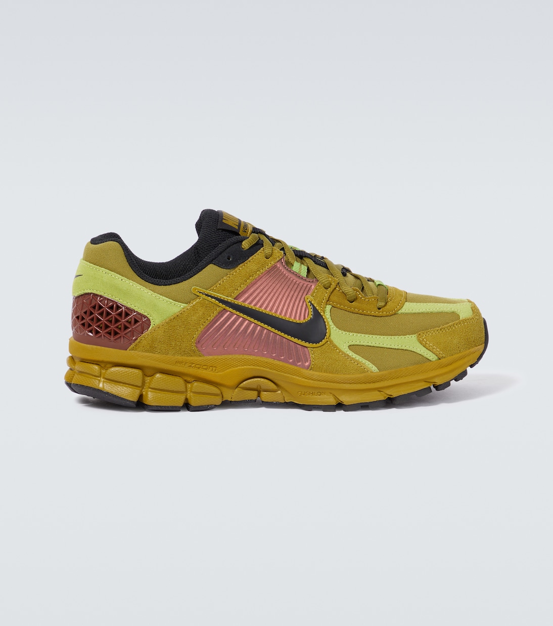 Sneakers Zoom Vomero 5 in suede | Nike