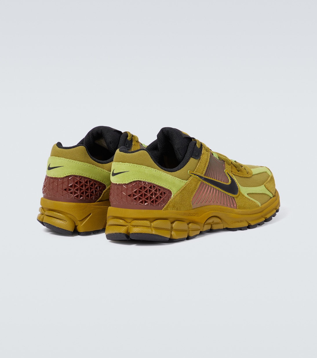Sneakers Zoom Vomero 5 in suede | Nike