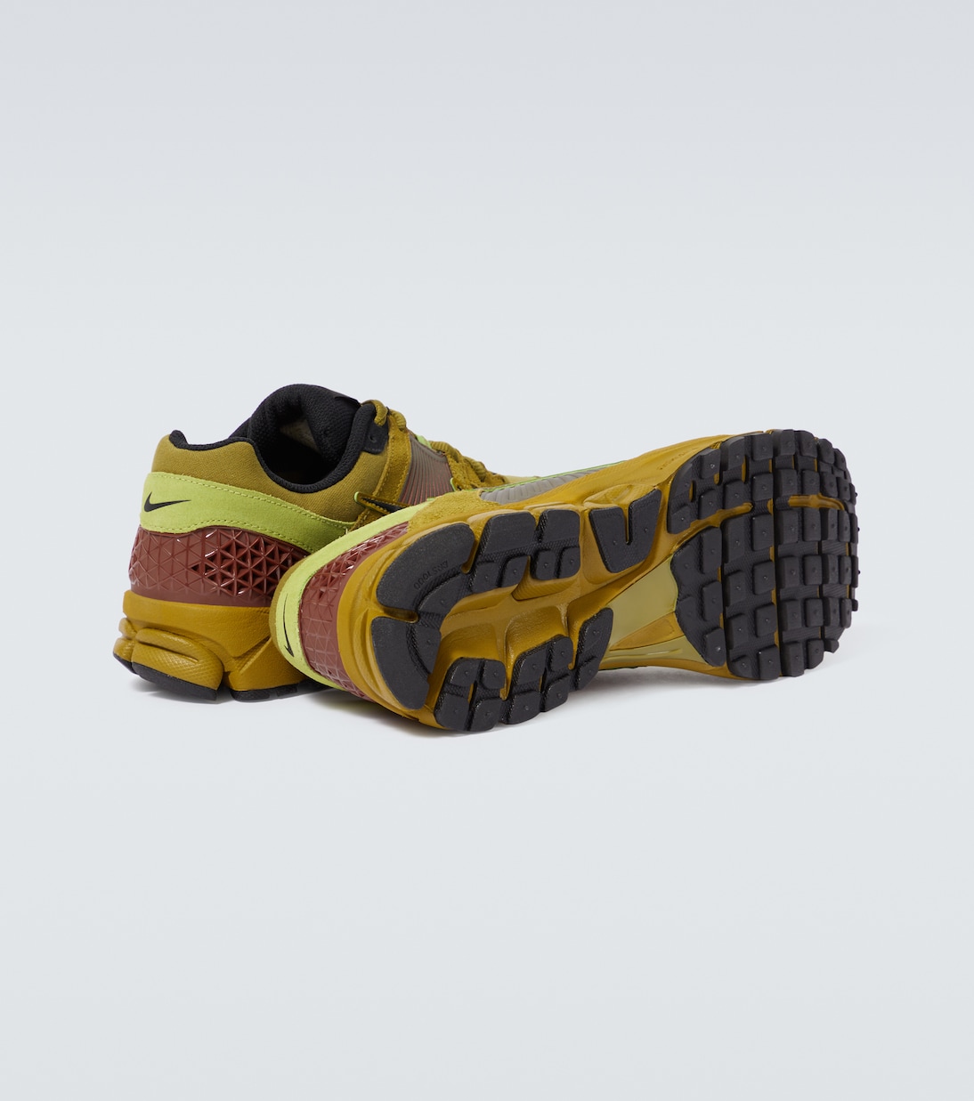 Sneakers Zoom Vomero 5 in suede | Nike