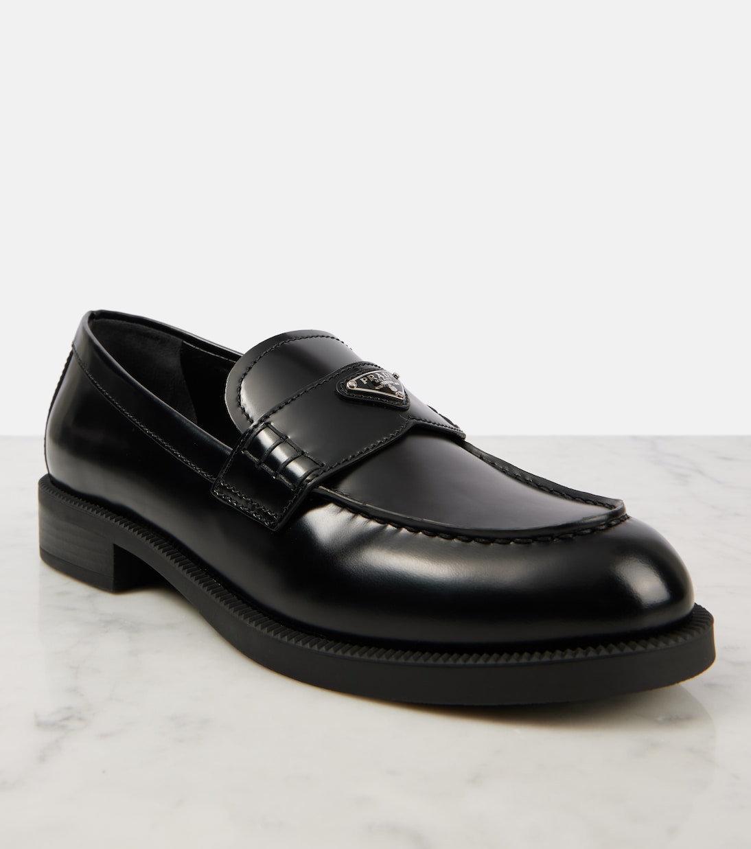 Mocassins en cuir à logo | Prada