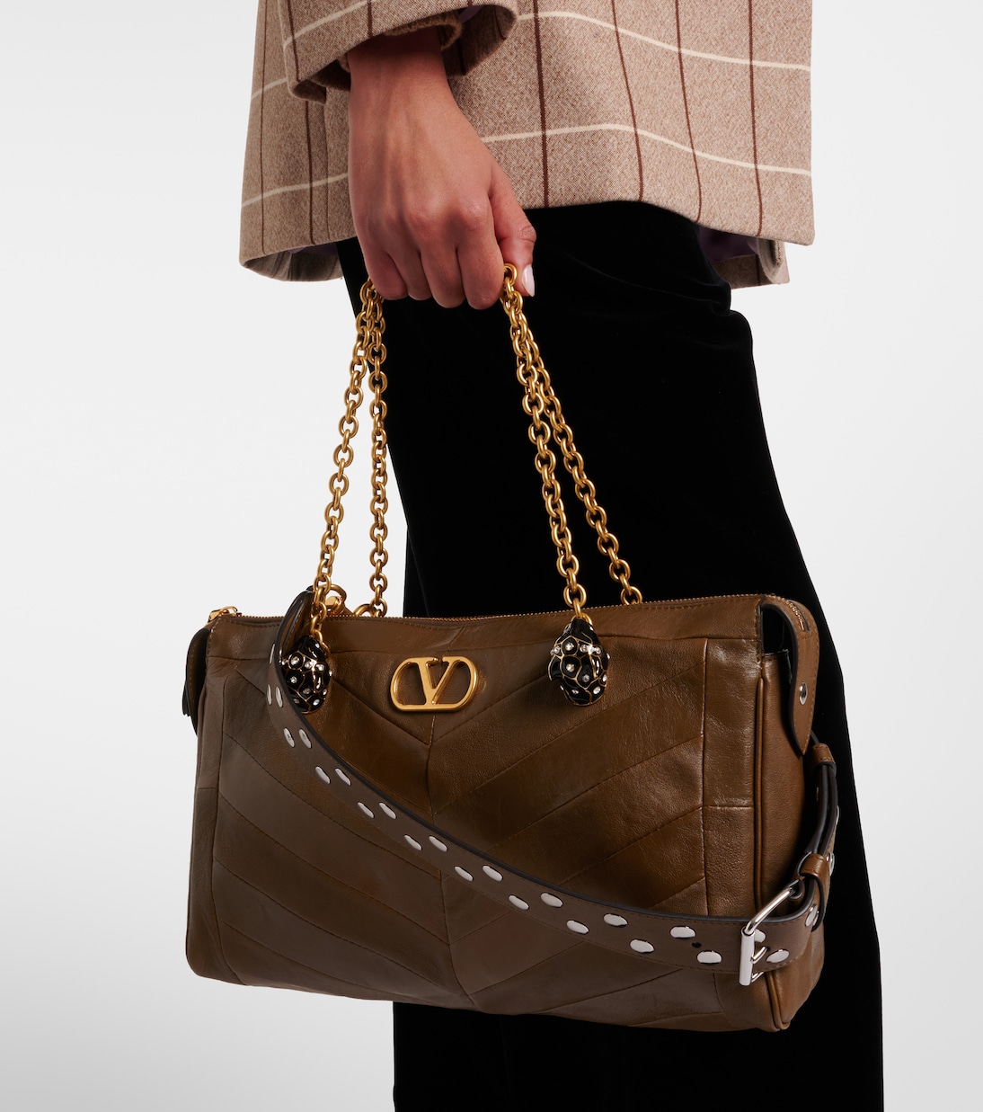 Growl Medium leather tote bag | Valentino Garavani