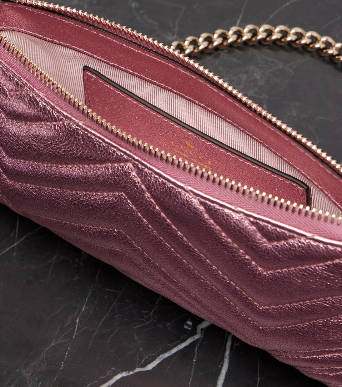 GG Marmont Mini leather shoulder bag | Gucci