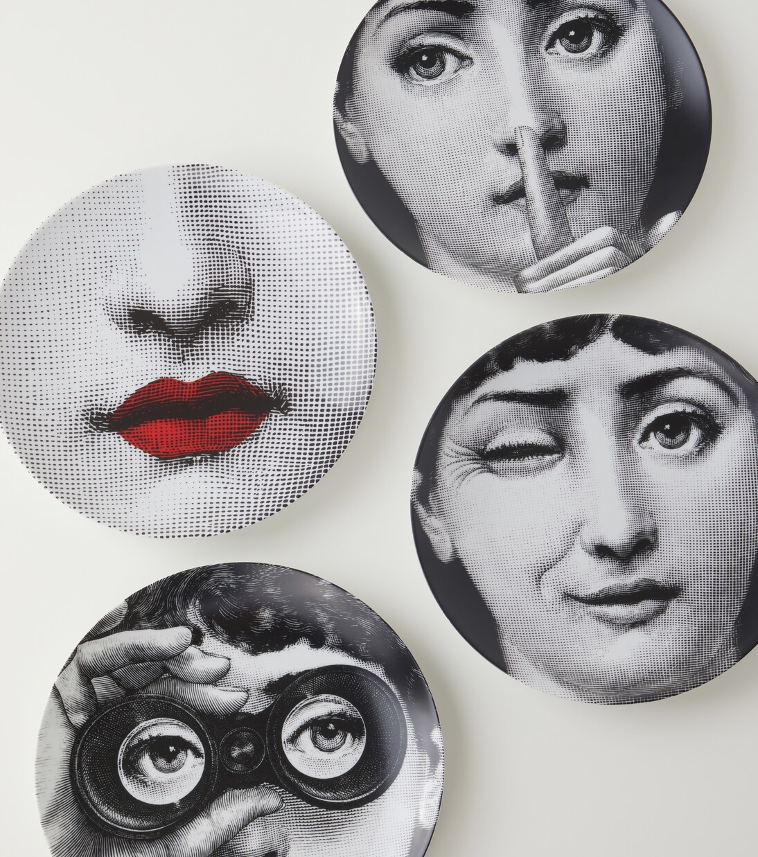 Piatto da parete Tema e Variazioni n.397 in porcellana | Fornasetti