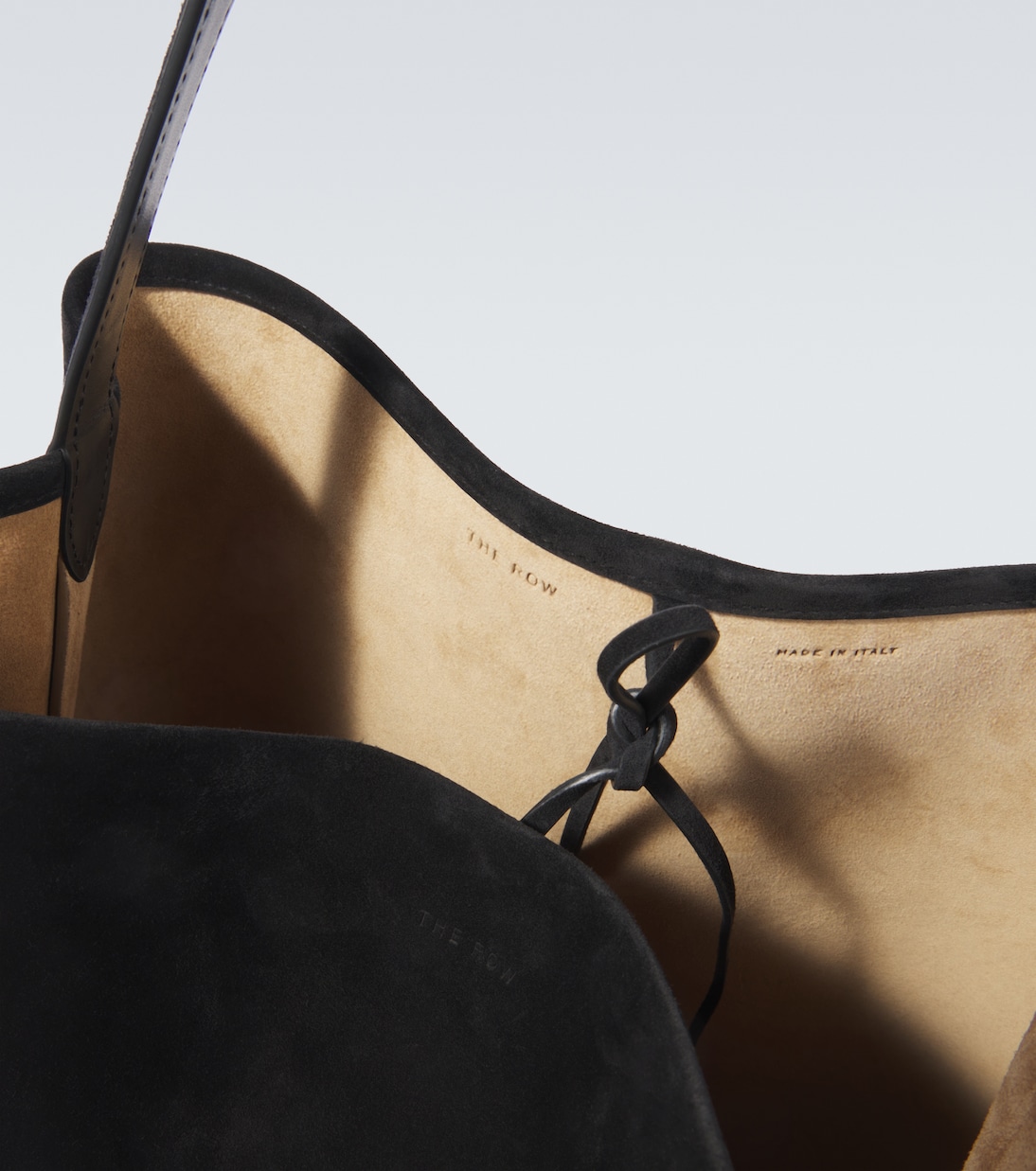 Tote N/S Parke Large aus Veloursleder | The Row