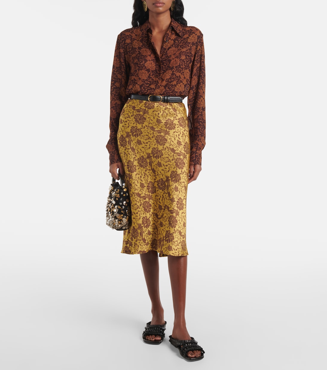 Sandali in pelle con balze firmati Dries Van Noten per uno stile giovane e audace
