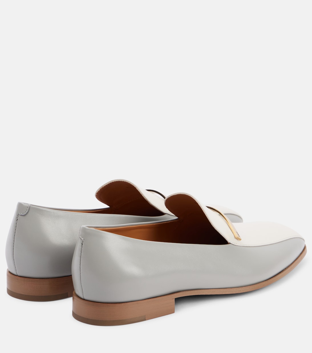 Scarpe in pelle italiane con dettagli a pannelli per un look giovane e moderno