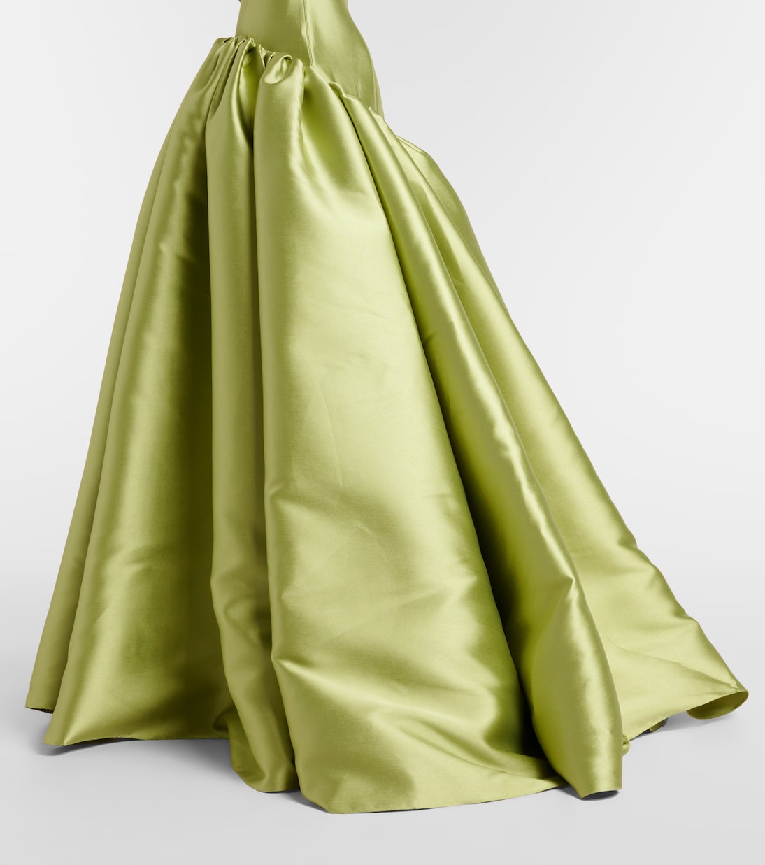 Robe longue Cassias en satin | Solace London