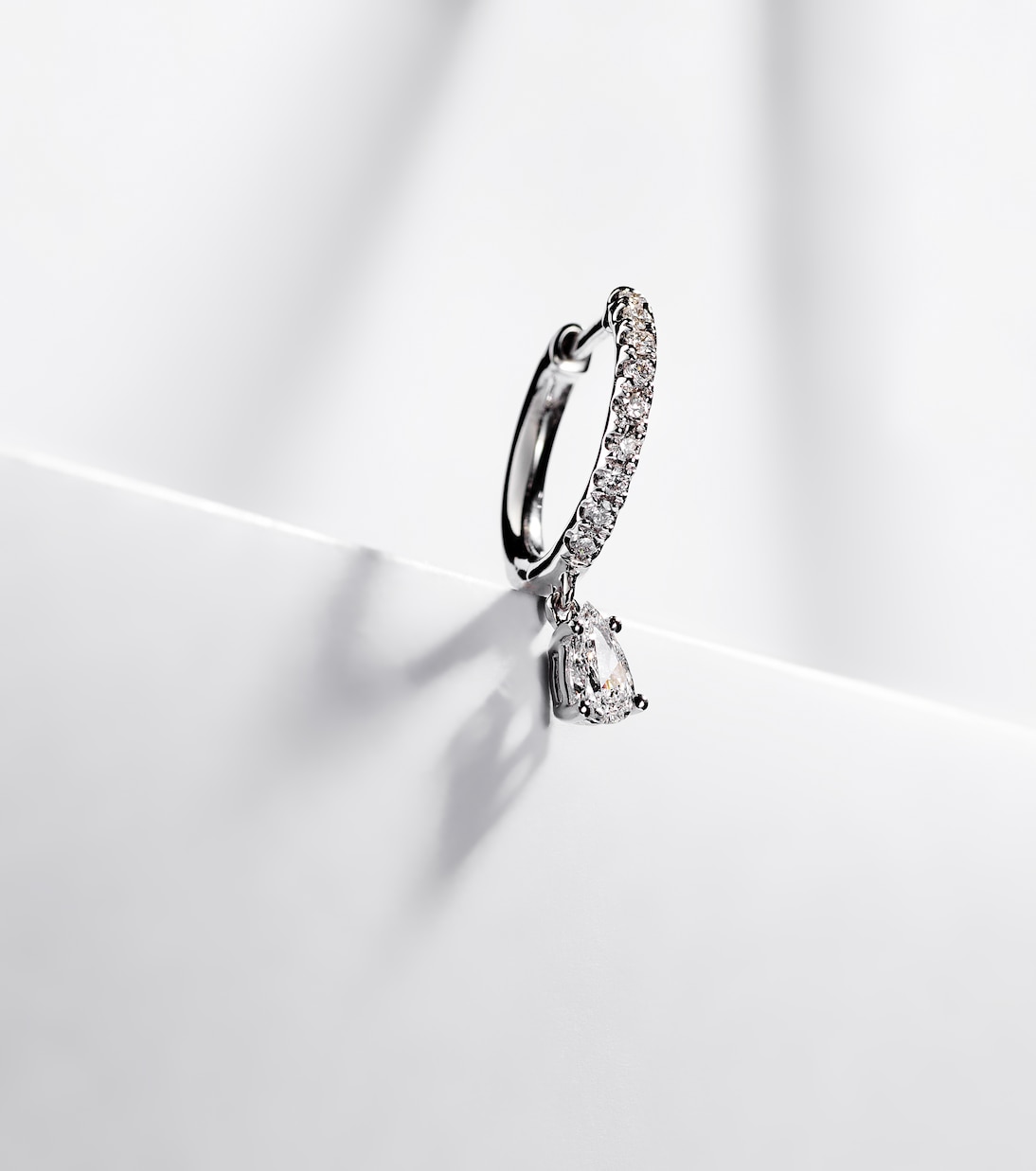 18kt white gold single earring with diamonds | Anita Ko