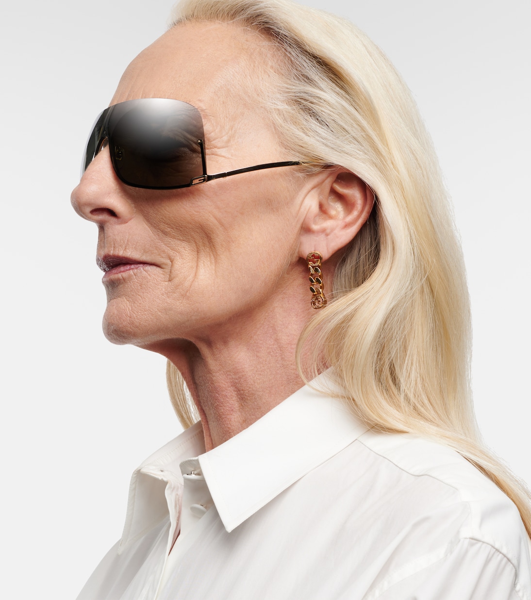 Occhiali da sole GUCCI Shield: stile giovane e audace