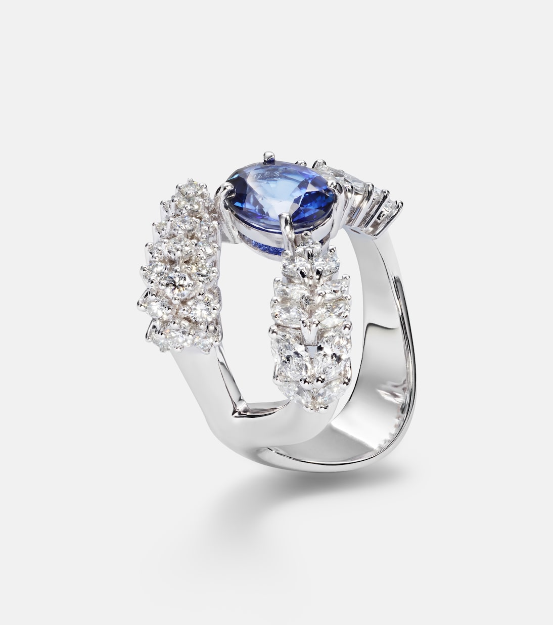 Bague en or blanc 18 ct, saphir et diamants | Yeprem