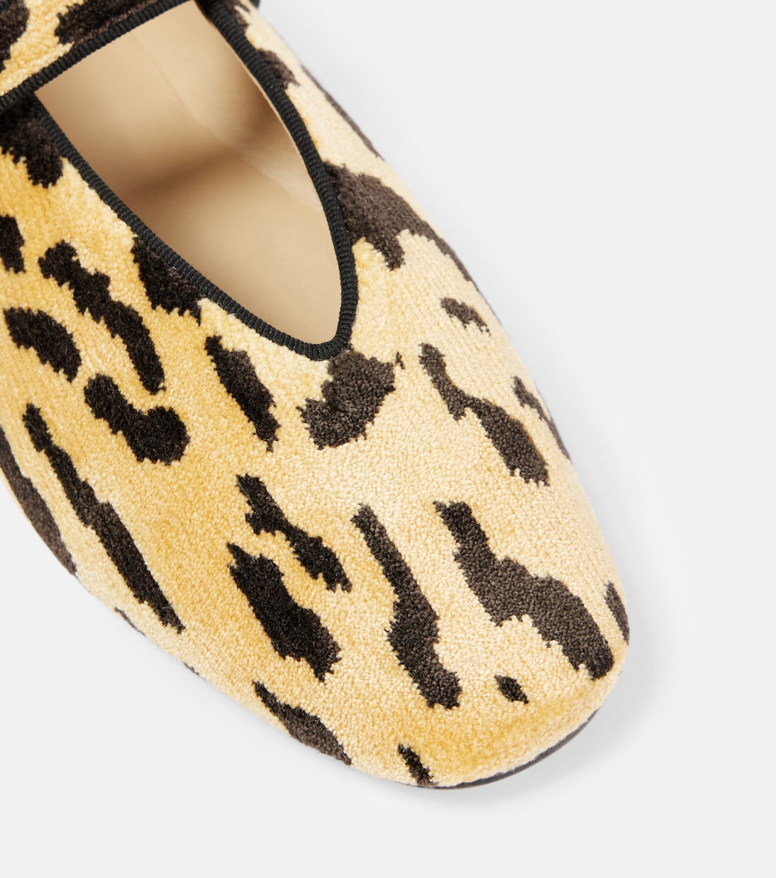 Scarpe Mary Jane in velluto con stampa leopardo BÉRYL per un look giovane e alla moda