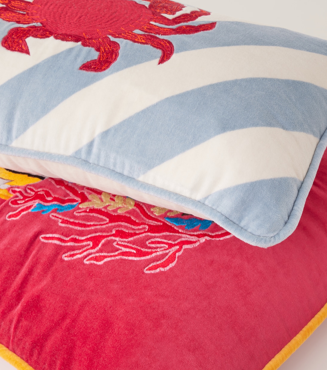 Crab striped cotton velvet cushion | Les-Ottomans