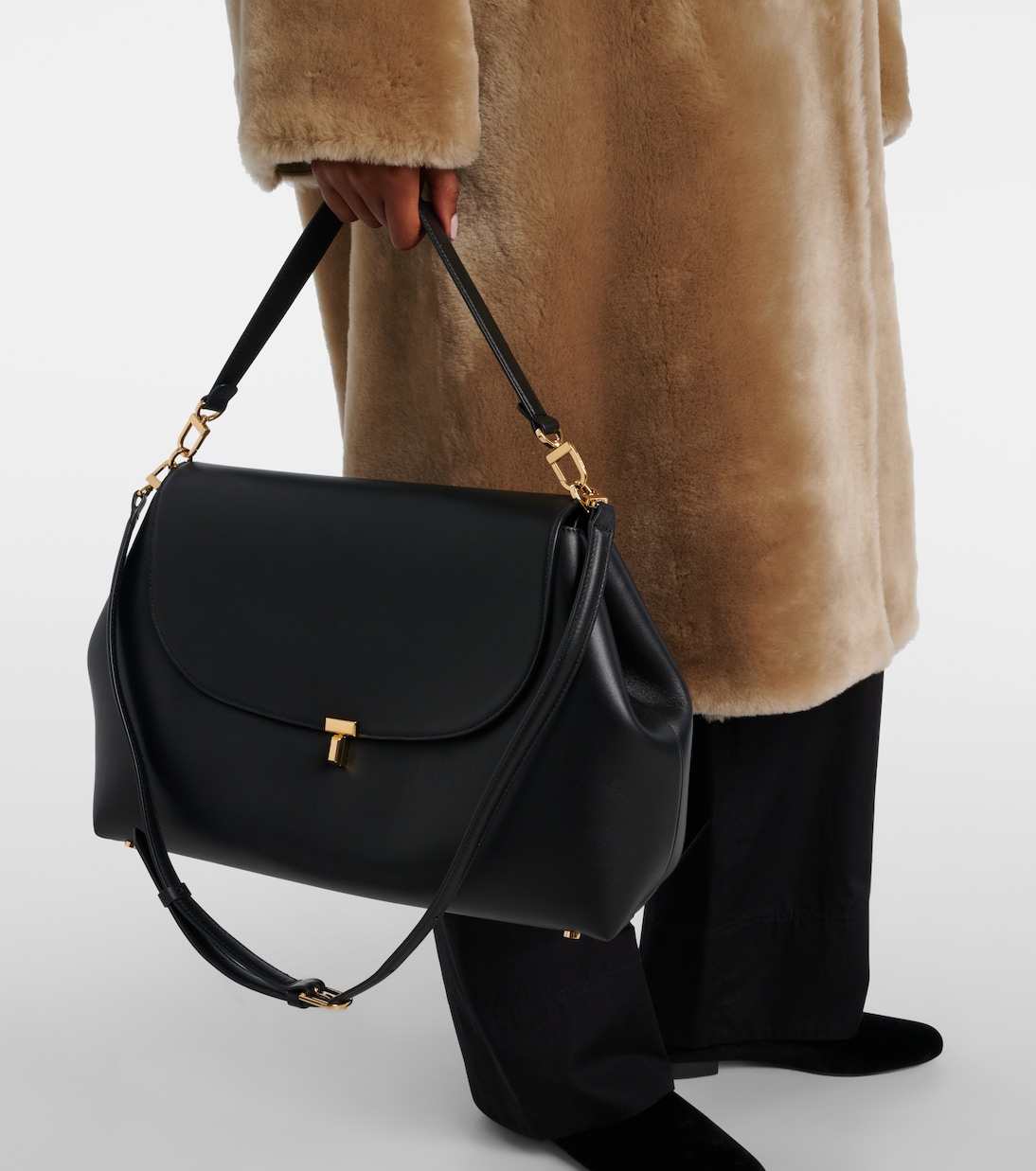 Tote Bag T-Lock Medium aus Leder | Toteme