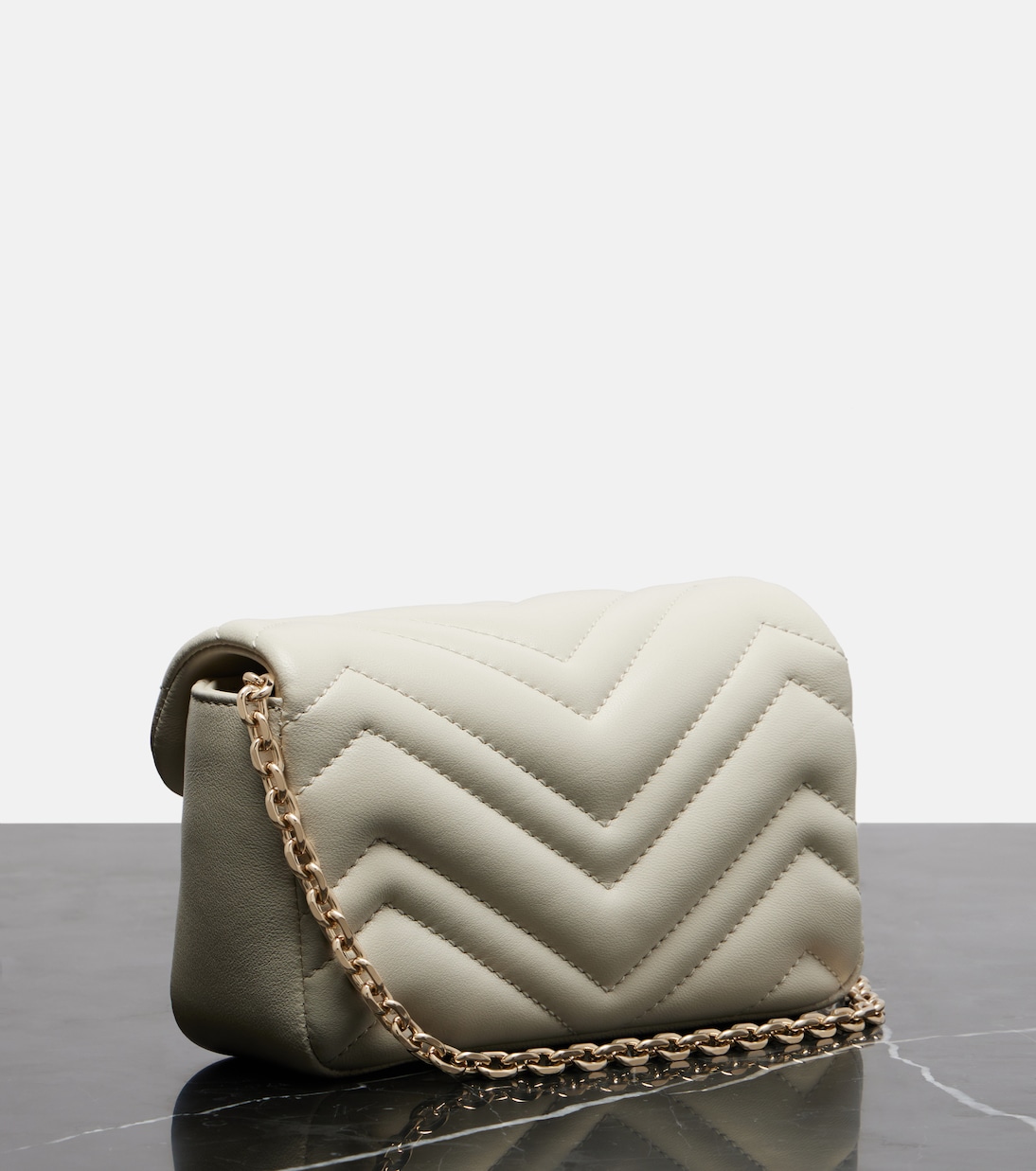 GG Marmont Mini leather shoulder bag | Gucci