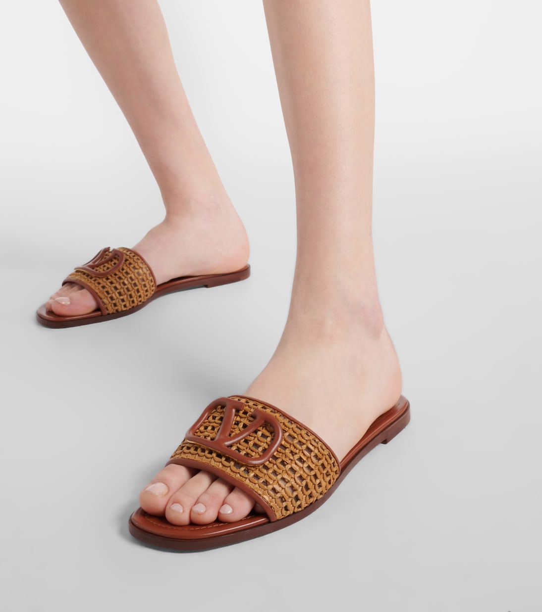 VLogo Signature raffia slides | Valentino Garavani