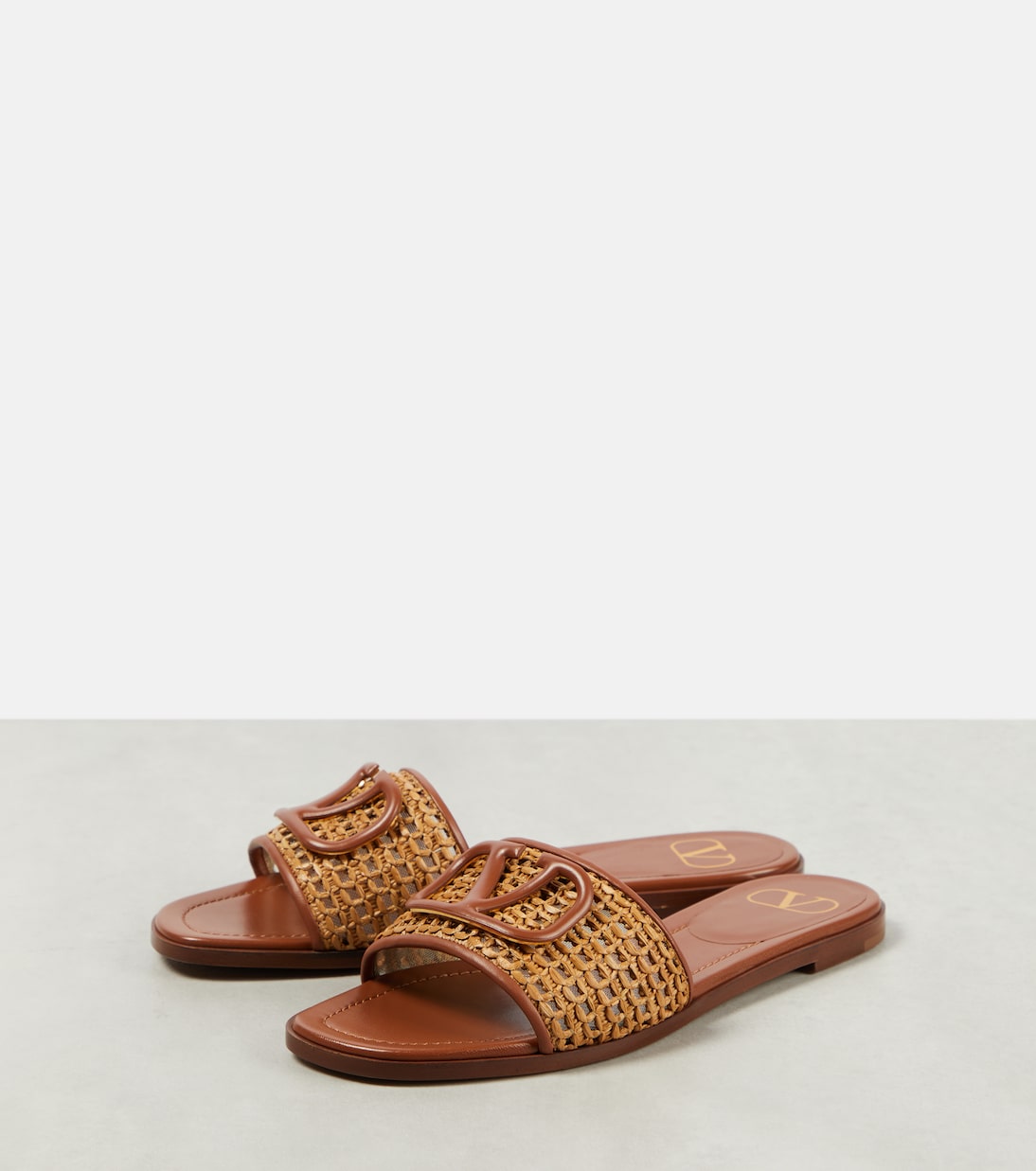VLogo Signature raffia slides | Valentino Garavani