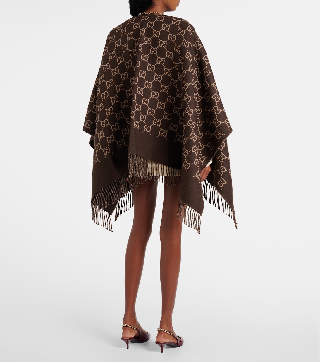 Scialle in jacquard di lana GG firmato GUCCI per uno stile giovane e ricercato
