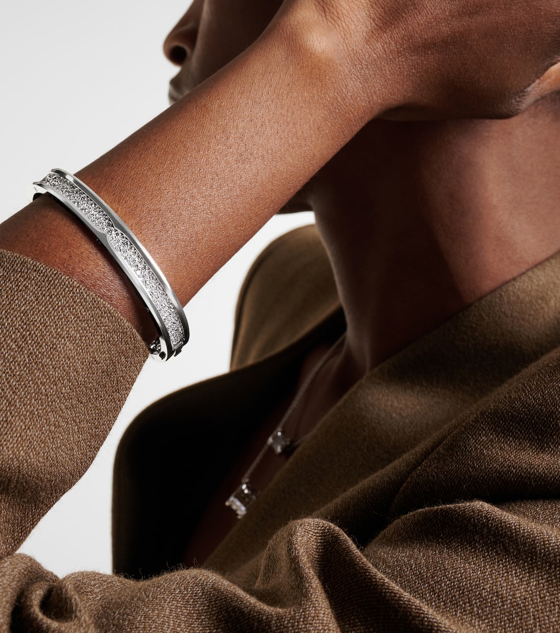 Bracciale B.zero1 in oro bianco 18kt con diamanti | Bvlgari